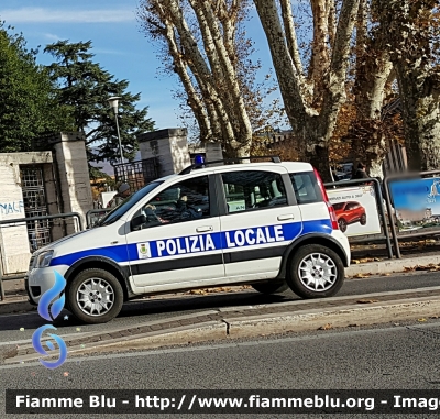 Fiat Nuova Panda 4x4 I serie Climbing
Polizia Municipale di Morro Reatino (RI)
Parole chiave: Fiat / Nuova_Panda_4x4_Iserie Climbing