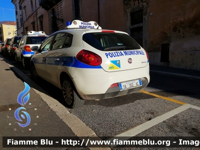 Fiat Nuova Bravo
Polizia Municipale di Cittaducale (RI)
POLIZIA LOCALE YA 052 AC
A01
Parole chiave: Fiat Nuova_Bravo POLIZIA_LOCALE_YA052AC