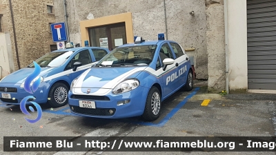 Fiat Punto VI serie
Polizia di Stato
Allestimento Nuova Carrozzeria Torinese
Decorazione grafica Artlantis
POLIZIA N5044
Parole chiave: Fiat Punto_VIserie POLIZIAN5044 Festa_della_Polizia_2018