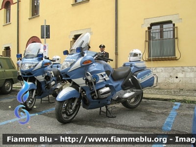 BMW R850RT II serie
Polizia di Stato
Polizia Stradale
POLIZIA G0904
Parole chiave: Bmw R850RT_IIserie PoliziaG0904 Festa_della_Polizia_2018