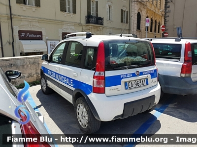 Fiat Nuova Panda 4x4 I serie Climbing
Polizia Municipale
Unione dei Comuni Alta Sabina
Autovettura Appartenente al Comando di Scandriglia (RI)

Parole chiave: Fiat Nuova_Panda_4x4_Iserie Climbing Festa_della_Repubblica_2018