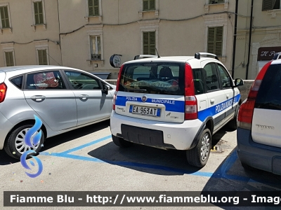 Fiat Nuova Panda 4x4 I serie Climbing
Polizia Municipale
Unione dei Comuni Alta Sabina
Autovettura Appartenente al Comando di Scandriglia (RI)
Parole chiave: Fiat Nuova_Panda_4x4_Iserie Climbing Festa_della_Repubblica_2018