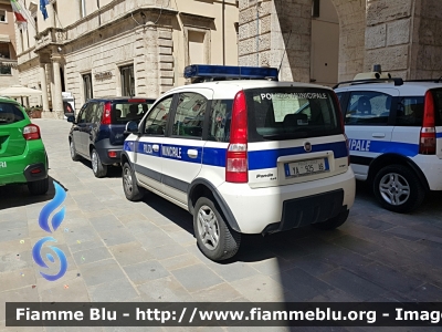 Fiat Nuova Panda 4x4 I serie
Polizia Municipale di Rieti
POLIZIA LOCALE YA 925 AB
Parole chiave: Fiat Nuova_Panda_4x4_Iserie PoliziaLocaleYA925AB Festa_della_Repubblica_2018