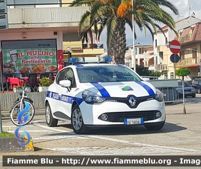 Renault Clio IV serie
Polizia Municipale di Alba Adriatica (TE)
POLIZIA LOCALE YA 160 AL
Parole chiave: Renault Clio_IVserie POLIZIALOCALEYA160AL