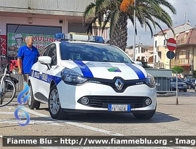 Renault Clio IV serie
Polizia Municipale di Alba Adriatica (TE)
POLIZIA LOCALE YA 160 AL
Parole chiave: Renault Clio_IVserie POLIZIALOCALEYA160AL