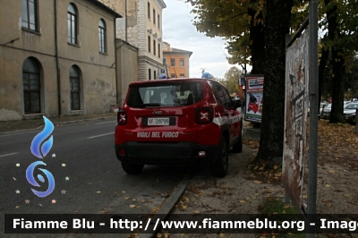 Jeep Renegade
Vigili del Fuoco
Comando Provinciale di Rieti
VF 28799
Festa delle Forze Armate 2018
Parole chiave: Jeep Renegade VF28799 Festa_Forze_Armate_2018