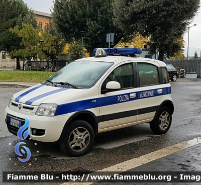 Fiat Nuova Panda 4x4 I serie
Polizia Municipale di Rieti
POLIZIA LOCALE YA921AB
Festa delle Forze Armate 2018
Parole chiave: Fiat Nuova_Panda_4x4_Iserie POLIZIALOCALEYA921AB Festa delle Forze Armate 2018