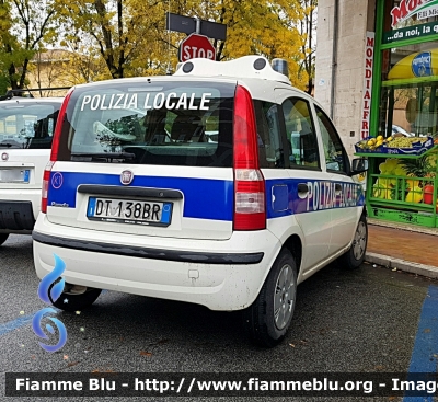 Fiat Nuova Panda I serie
Polizia Municipale
Unione dei Comuni Bassa Sabina
Autovettura Appartenente al Comando di Poggio Mirteto (RI)
Parole chiave: Fiat Nuova_Panda_Iserie