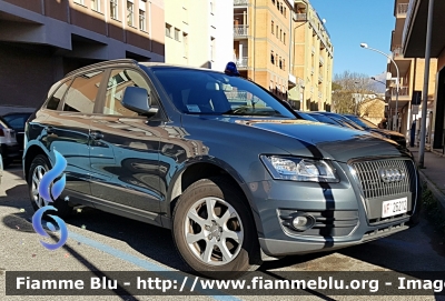 Audi Q5
Vigili del Fuoco
Comando Provinciale di L'aquila
VF 26212
Parole chiave: Audi Q5 VF26212