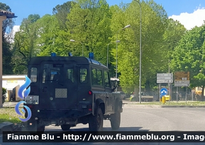 Land Rover Defender 90
Carabinieri
Comando Carabinieri Unità per la tutela Forestale, Ambientale e Agroalimentare
CC BY 983
Parole chiave: Land Rover Defender 90 CCBY983