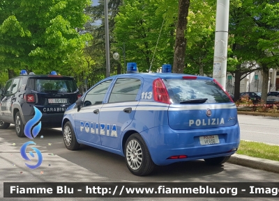 Fiat Grande Punto
Polizia di Stato
POLIZIA H6656
Parole chiave: Fiat Grande_Punto POLIZIAH6656