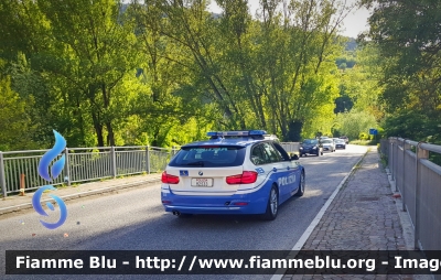 Bmw 318 Touring F31 II restyle
Polizia di Stato
Polizia Stradale
Allestimento Marazzi
POLIZIA M2533
Parole chiave: Bmw 318_Touring_F31_II_restyle POLIZIAM2533