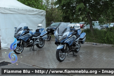 Bmw R1200RT II serie
Polizia di Stato
Polizia Stradale
POLIZIA G2420
POLIZIA G2421
Con stemma celebrativo "70 Anni Polizia Stradale"
Parole chiave: Bmw R1200RT_IIserie POLIZIAG2420 POLIZIAG2421