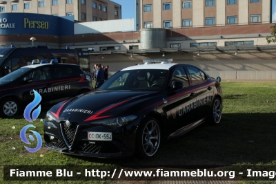 Alfa Romeo Nuova Giulia Quadrifoglio
Carabinieri
Nucleo Operativo e RadioMobile di Roma
CC DK 554
Parole chiave: Alfa-Romeo Nuova_Giulia_Quadrifoglio CCDK554