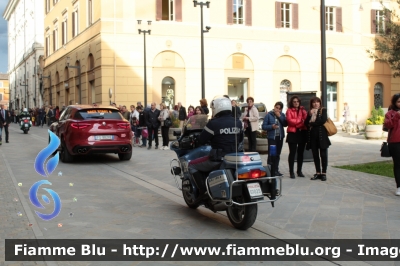 Bmw R850RT II serie
Polizia di Stato
Polizia Stradale
POLIZIA G1023
1000 miglia 2019
Parole chiave: Bmw R850RT_IIserie POLIZIAG1023 1000_miglia_2019