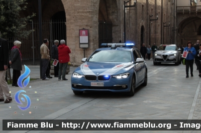 Bmw 318 Touring F31 III restyle
Polizia di Stato
Polizia Stradale
Allestimento Focaccia
Decorazione Grafica Artlantis
POLIZIA M3519
1000 miglia 2019
Parole chiave: Bmw 318_Touring_F31_III_restyle POLIZIAM33519 1000_Miglia_2019