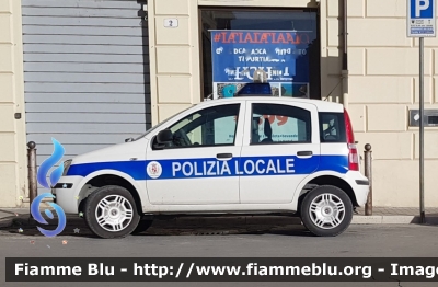 Fiat Nuova Panda 4x4 I serie
Polizia Municipale
Comune di Spoleto (PG)
POLIZIA LOCALE YA 923 AA
Parole chiave: Fiat Nuova_Panda_4x4_Iserie POLIZIALOCALEYA923AA