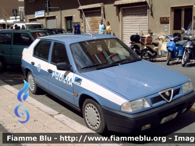 Alfa Romeo 33 II serie
Polizia di Stato
Squadra Volante
POLIZIA B2884
Parole chiave: Alfa-Romeo 33_IIserie POLIZIAB2884