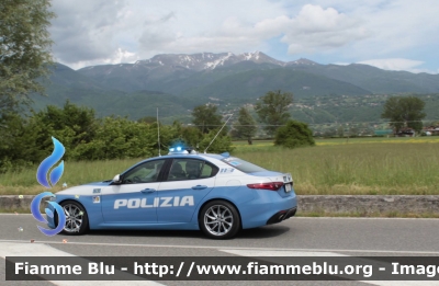 Alfa Romeo Nuova Giulia Q4
Polizia di Stato
Polizia Stradale
POLIZIA M2700
in scorta al Giro d'Italia
Vettura "1"
Parole chiave: Alfa-Romeo Nuova_Giulia_Q4 POLIZIAM2700