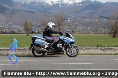 Bmw R1200RT II serie
Polizia di Stato
Polizia Stradale
in scorta alla Tirreno-Adriatico 2021
Moto "15"
Parole chiave: Bmw R1200RT_II_serie / Tirreno_Adriatico_2021