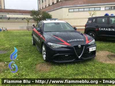 Alfa Romeo Nuova Giulia Quadrifoglio
Carabinieri
Nucleo Operativo Radiomobile Roma
CC DK 554

Parole chiave: Alfa-Romeo Nuova_Giulia_Quadrifoglio CCDK554