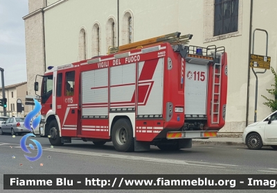 Iveco Stralis AF190S40 I serie
Vigili del Fuoco
Comando Provinciale di Rieti
AutoPompaSerbatoio allestimento Iveco-Magirus
VF 23640
Parole chiave: Iveco Stralis_AF190S40_Iserie VF23640