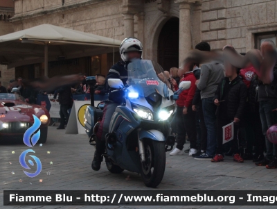 Yamaha FJR 1300 II serie
Polizia di Stato
Polizia Stradale
Allestimento Elevox
POLIZIA G2702
Parole chiave: Yamaha FJR_1300 II_serie POLIZIAG2702 1000_miglia_2019