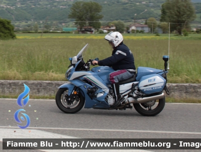 Yamaha FJR 1300 II serie
Polizia di Stato
Polizia Stradale
Allestimento Elevox
POLIZIA G3105
In Scorta al Giro d’Italia
Moto “Jolly”
Parole chiave: Yamaha FJR_1300_IIserie POLIZIAG3105 Giro_Italia_2021