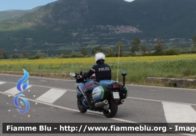 Yamaha FJR 1300 II serie
Polizia di Stato
Polizia Stradale
Allestimento Elevox
POLIZIA G3090
In Scorta al giro d’Italia 2021
Moto “Verde
Parole chiave: Yamaha / FJR_1300_IIserie / POLIZIAG3090 / Giro_D_Italia_2021