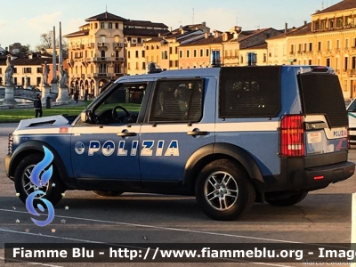 Land Rover Discovery 3
Polizia di Stato
Reparto Mobile
POLIZIA H0037
Parole chiave: Land-Rover Discovery_3 POLIZIAH0037