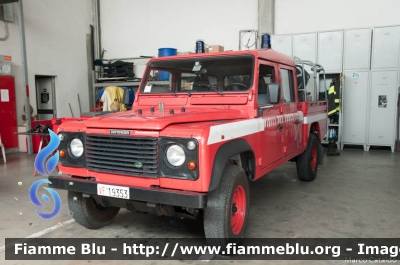 Land Rover Defender 130
Vigili del Fuoco
Comando Provinciale di Modena
Distaccamento Permanente di Vignola
VF 19353
Parole chiave: Land-Rover Defender_130 VF19353