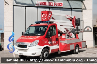 Iveco Daily 70C17 V serie  
Vigili del Fuoco
 Comando Provinciale di Ferrara
 Distaccamento Volontario di Bondeno
 Piattaforma aerea da 24 m allestimento Iveco-Magirus - Socage
 VF 26947  

Parole chiave: Iveco Daily_Vserie VF26947