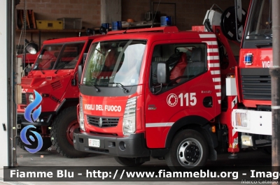 Renault Maxity
Vigili del Fuoco
Comando Provinciale di Modena
Distaccamento Permanente di Pavullo nel Frignano 
Piattaforma Multitel Pagliero
VF 27012
Parole chiave: Renault Maxity VF27012