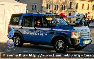 Land Rover Discovery 3
Polizia di Stato
Reparto Mobile
POLIZIA H0037
Parole chiave: Land-Rover Discovery_3 POLIZIAH0037