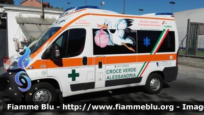 Fiat Ducato X250
Croce Verde Alessandria
Allestimento Aricar LIFE II Neonatale
In servizio STEN Ospedale Infantile di Alessandria
Parole chiave: Fiat Ducato_X250 Ambulanza