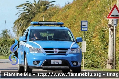 Fiat Freemont
Polizia di Stato
Polizia Stradale
in scorta alla Tirreno-Adriatico 2017
POLIZIA H8774
Parole chiave: Fiat Freemont POLIZIAH8774