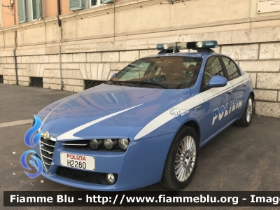 Alfa Romeo 159
Polizia di Stato
Squadra Volante 
POLIZIA H2281

Parole chiave: Alfa-Romeo 159_Q4 POLIZIAH2281