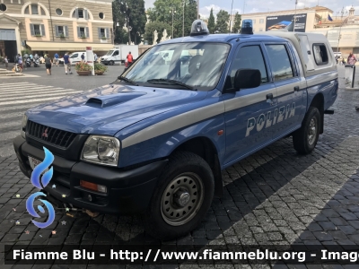 Mitsubishi L200 III serie
Polizia di Stato
Unità Cinofile
POLIZIA E6601
Parole chiave: Mitsubishi L200_IIIserie POLIZIAE6601