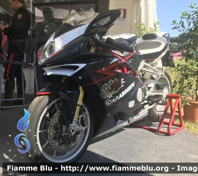 MV Agusta F4 RR Bicentenario
Arma dei Carabinieri
Regalo di MV Agusta per festeggiare il Bicentenario 
CC A4792
Parole chiave: MV_Agusta F4_RR_Bicentenario CCA4792