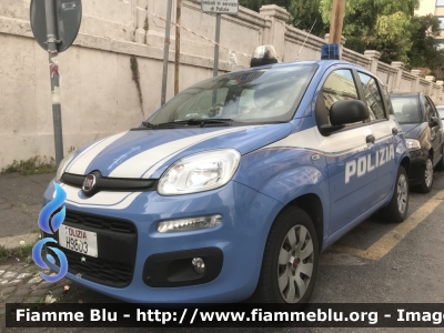 Fiat Nuova Panda II serie
Polizia di Stato
Allestito Nuova Carrozzeria Torinese
Decorazione Grafica Artlantis
POLIZIA H9803
Parole chiave: Fiat Nuova_Panda_IIserie POLIZIAH9803