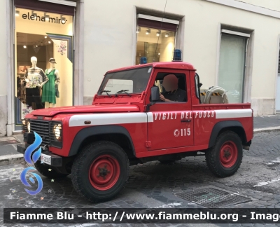 Land Rover Defender 90
Vigili del Fuoco
Comando Provinciale di Roma
VF 22335
Parole chiave: Land-Rover Defender_90 VF22335