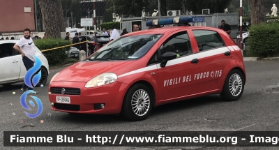 Fiat Grande Punto
Vigili del Fuoco
Comando provinciale di Roma 
VF 25046

Parole chiave: Fiat Grande_Punto VF25046