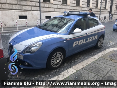 Alfa Romeo Nuova Giulietta restyle
Polizia di Stato
POLIZIA M1453

Parole chiave: Alfa-Romeo Nuova_Giulietta_restyle POLIZIAM1453