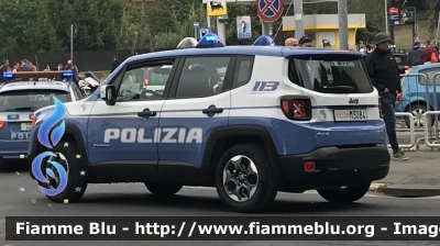 Jeep Renegade
Polizia di Stato 
Reparto PrevenzioneCrimine 
POLIZIA M3084


Parole chiave: Jeep Renegade POLIZIAM3084