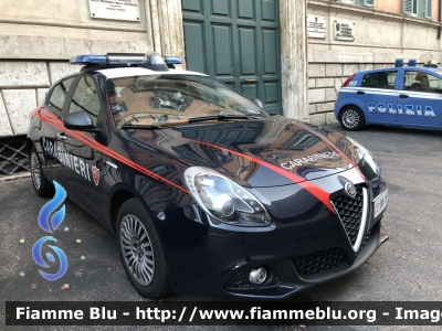 Alfa-Romeo Nuova Giulietta restyle
Carabinieri
Reparto Carabinieri presso il Quirinale 
Allestita NCT Nuova Carrozzeria Torinese
Decorazione Grafica Artlantis
CC DR 267
Parole chiave: Alfa-Romeo Nuova_Giulietta_restyle CCDR267