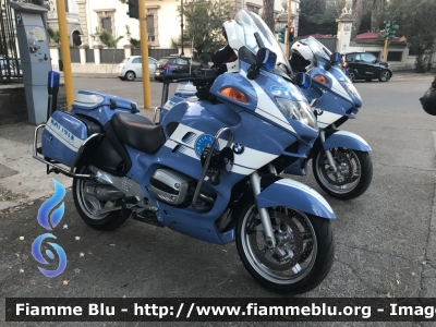 Bmw R850RT II serie
Polizia di Stato
Polizia stradale
POLIZIA G0869
POLIZIA G1106

Parole chiave: Bmw R850RT_IIserie PoliziaG0869 PoliziaG1106