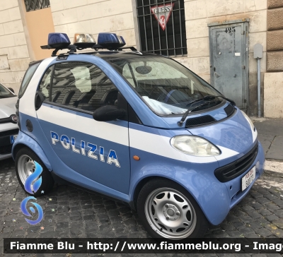 Smart Fortwo I serie
Polizia di Stato 
Reparto a Cavallo 
POLIZIA B0073
Parole chiave: Smart Fortwo_Iserie  POLIZIAB0073