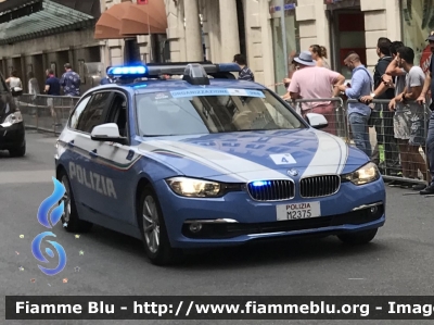 Bmw 318 Touring F31 restyle
Polizia di Stato
Polizia Stradale
POLIZIA M2375
Auto 4
In scorta al Giro d'Italia 2018
Parole chiave: Bmw 318_Touring_F31restyle POLIZIAM2375