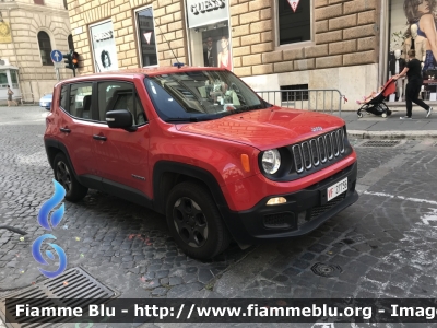 Jeep Renegade
Vigili del Fuoco
Comando Provinciale di Roma
Via Genova
VF27756
Parole chiave: Jeep Renegade VF27756