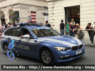 Bmw 318 Touring F31 restyle
Polizia di Stato
Polizia Stradale
POLIZIA M2375
Auto 4
In scorta al Giro d'Italia 2018
Parole chiave: Bmw 318_Touring_F31restyle POLIZIAM2375